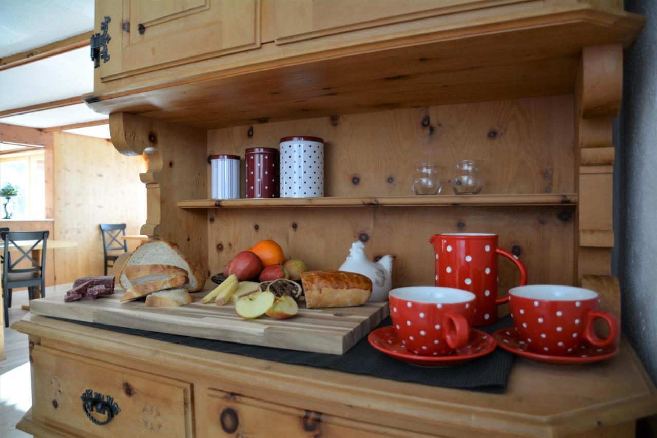 B&B Piz D'Err Tinzen Bagian luar foto