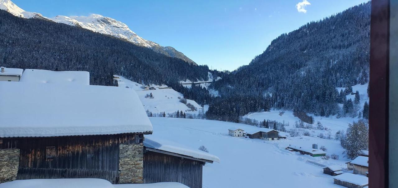 B&B Piz D'Err Tinzen Bagian luar foto